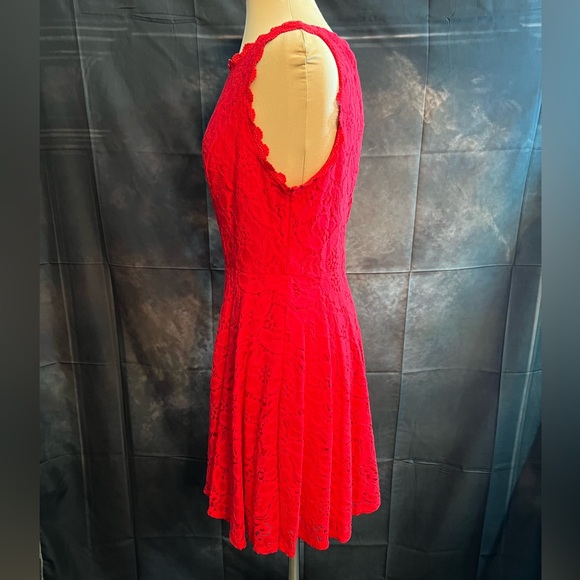 City Studio NWOT Red Lace Party Dress. Size 15 - Picture 3 of 6